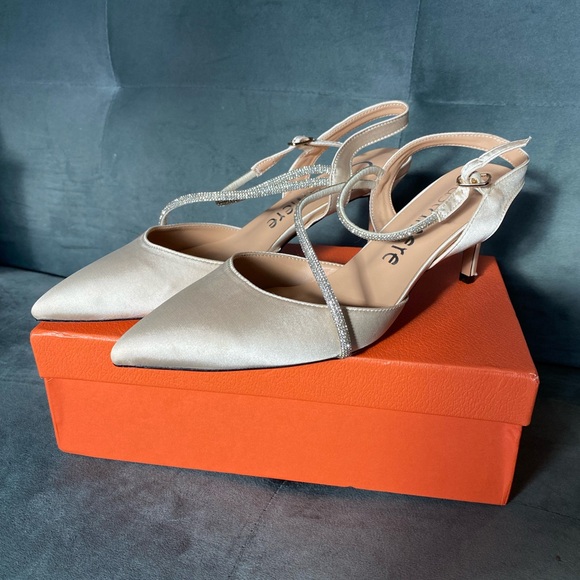 Shoes - NIB Women's Cream and Silver Heels with Strap. MOB, MOG, wedding.